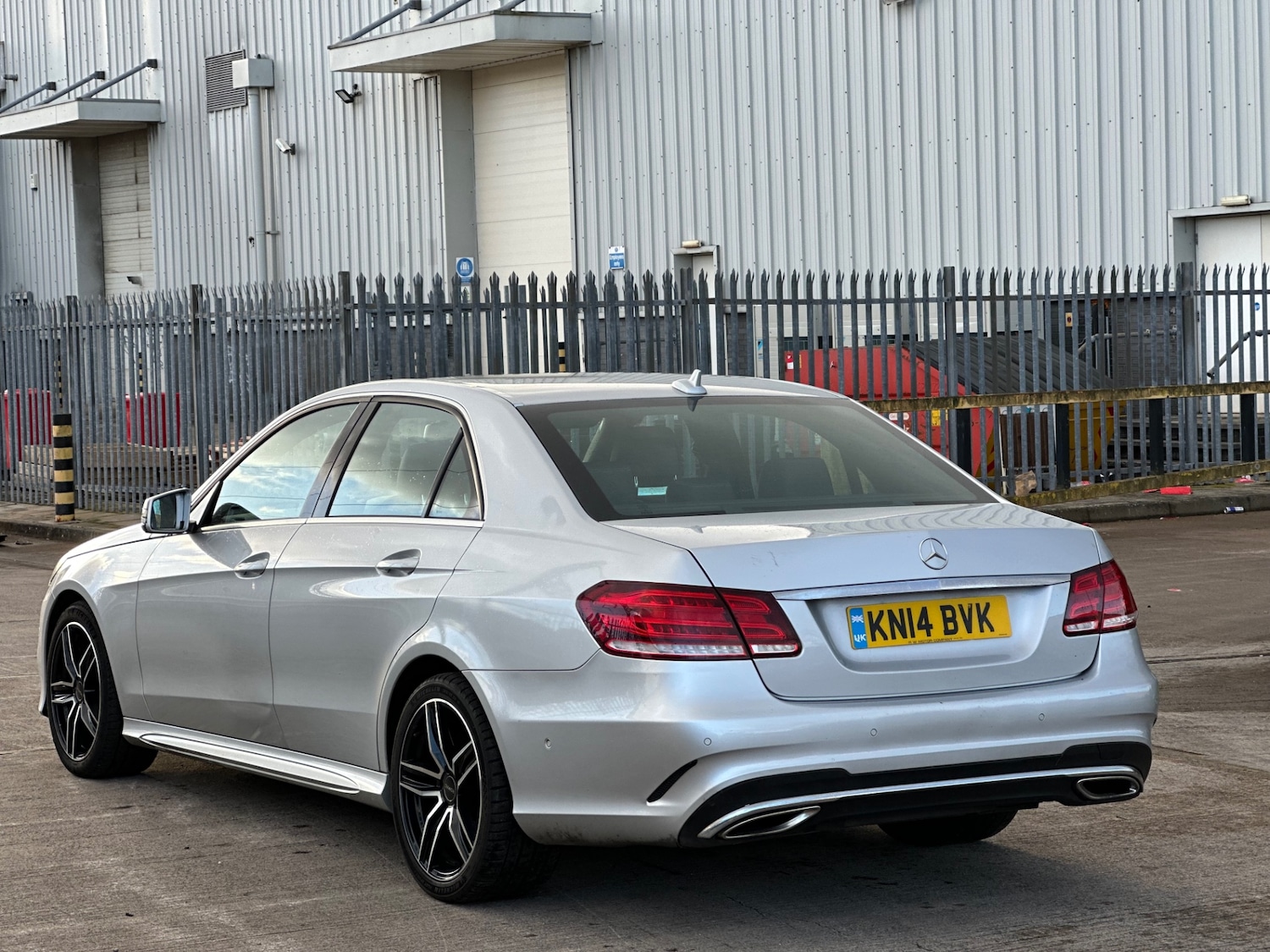 Used Mercedes-Benz E Class 2014 for sale - 77584891: Photo 5