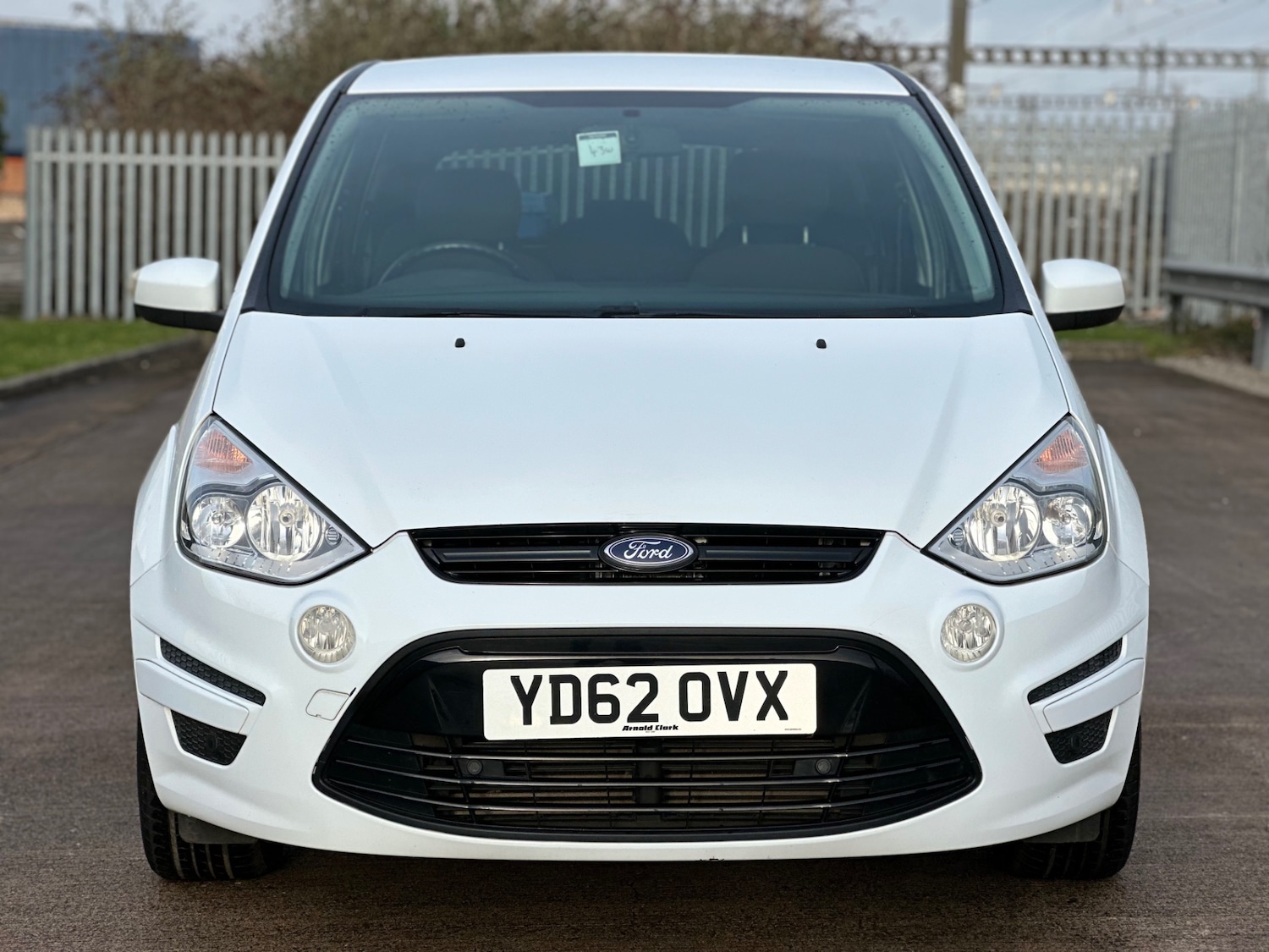 Used Ford S-Max 2012 for sale - 77532364: Photo 2