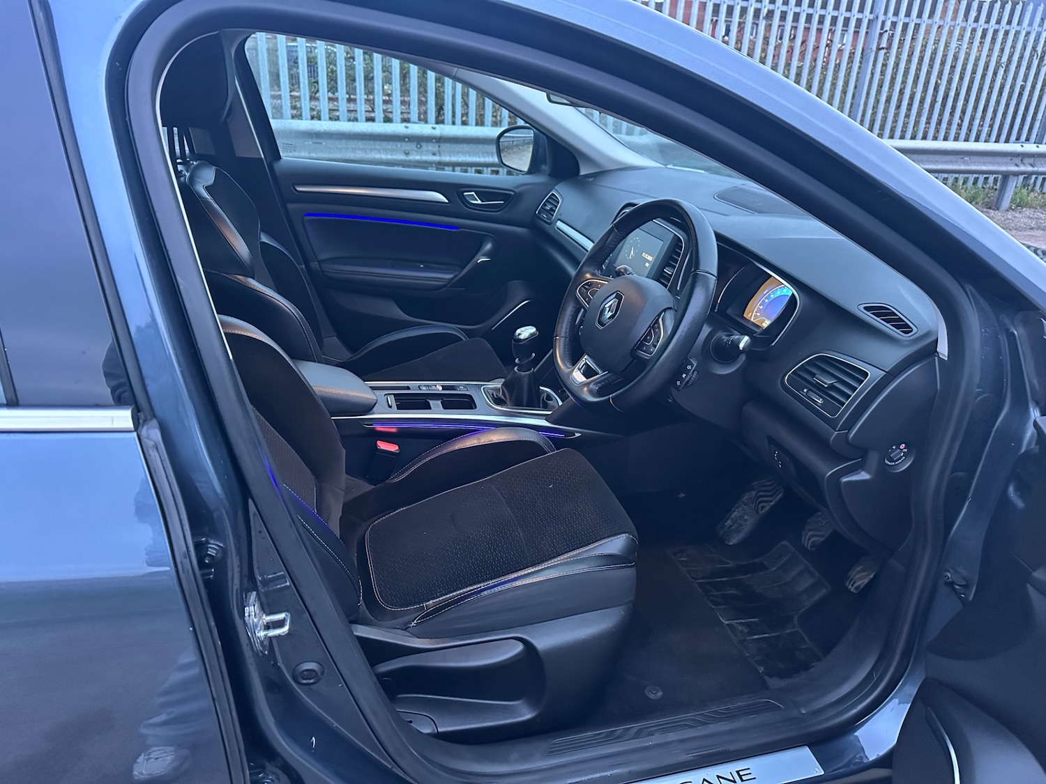 Used Renault Megane 2017 for sale - 76585620: Photo 10