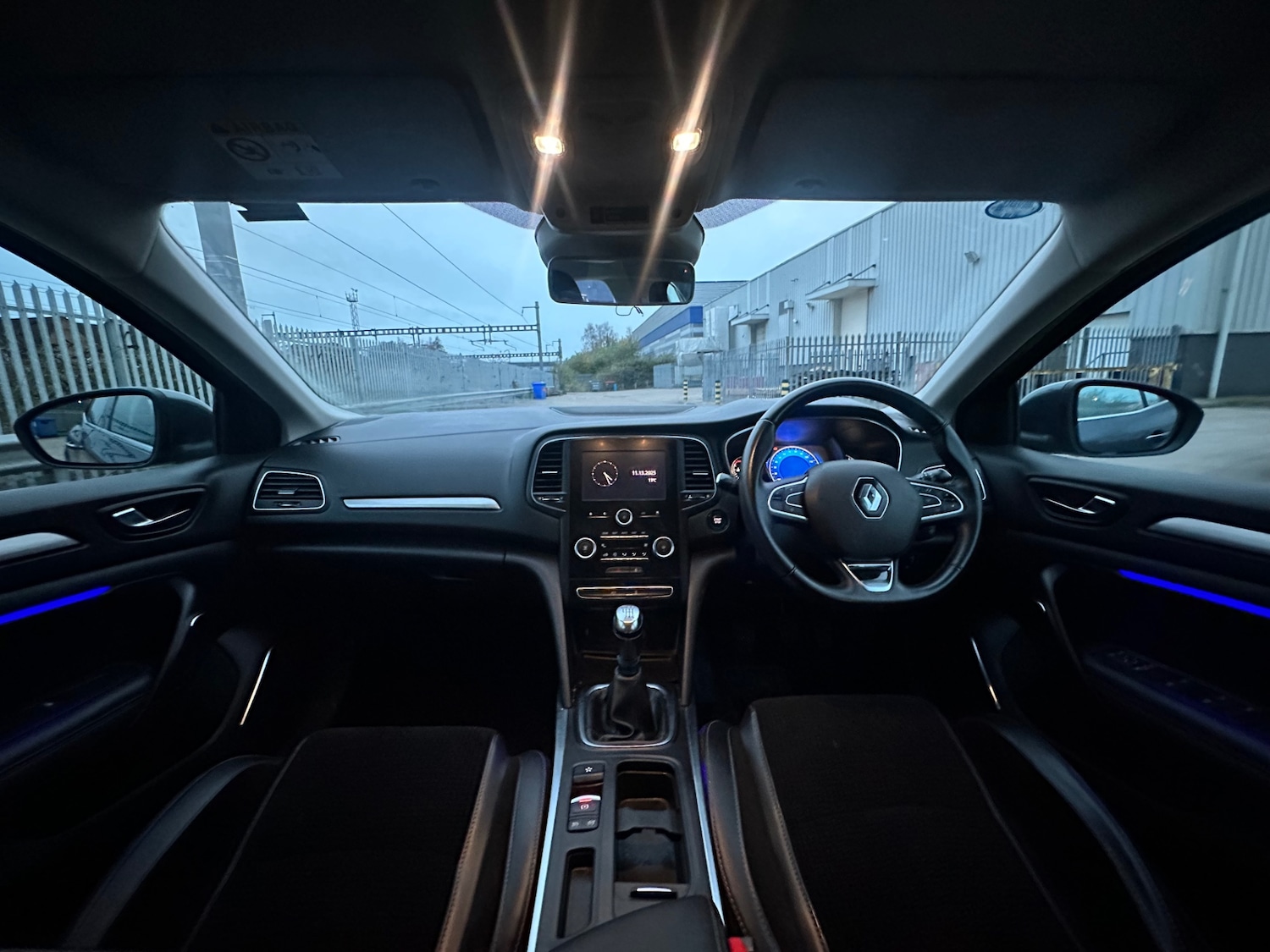 Used Renault Megane 2017 for sale - 76585620: Photo 12