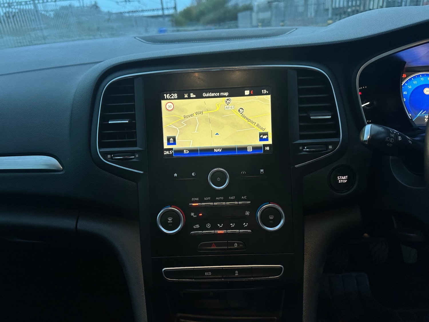 Used Renault Megane 2017 for sale - 76585620: Photo 14