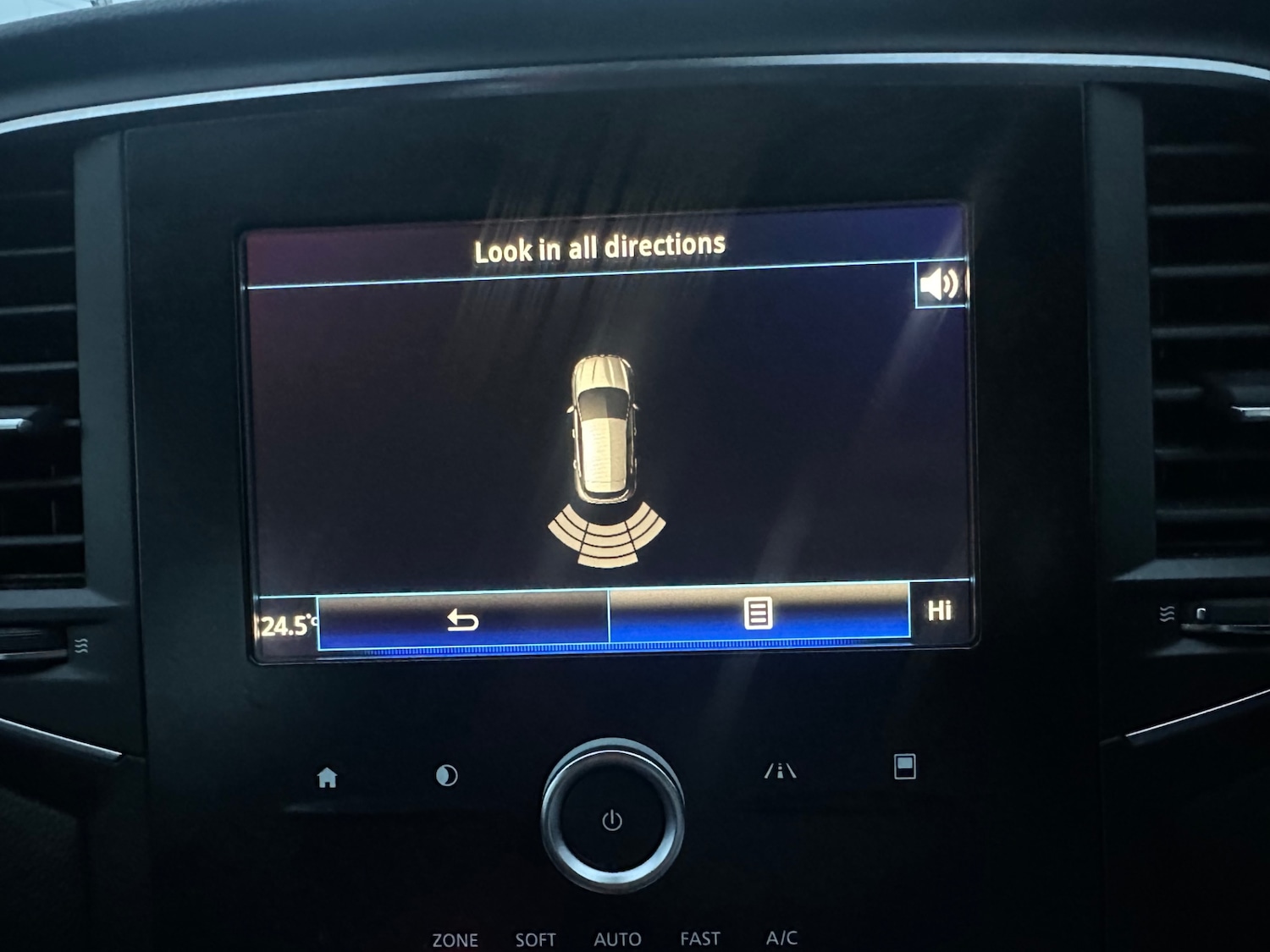 Used Renault Megane 2017 for sale - 76585620: Photo 17