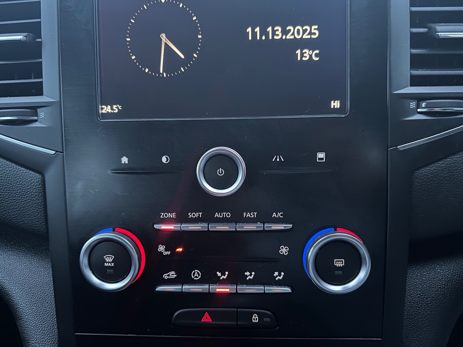 Used Renault Megane 2017 for sale - 76585620: Photo 18