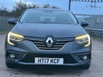 Used Renault Megane 2017 for sale - 76585620: Photo