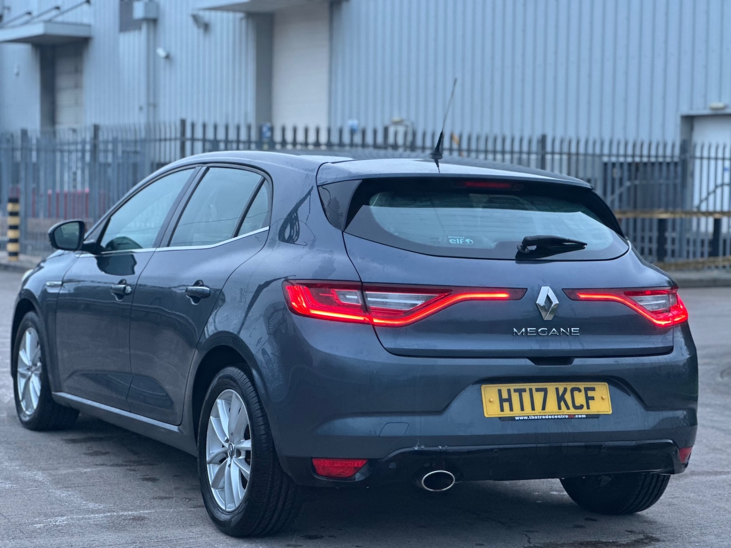 Used Renault Megane 2017 for sale - 76585620: Photo 5