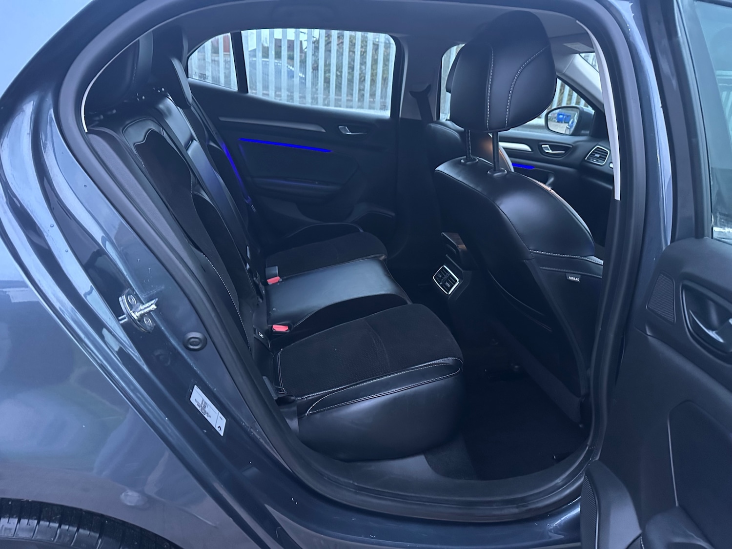 Used Renault Megane 2017 for sale - 76585620: Photo 9