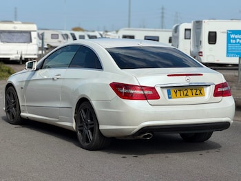 Used Mercedes-Benz E Class 2012 for sale - 79504526: Photo
