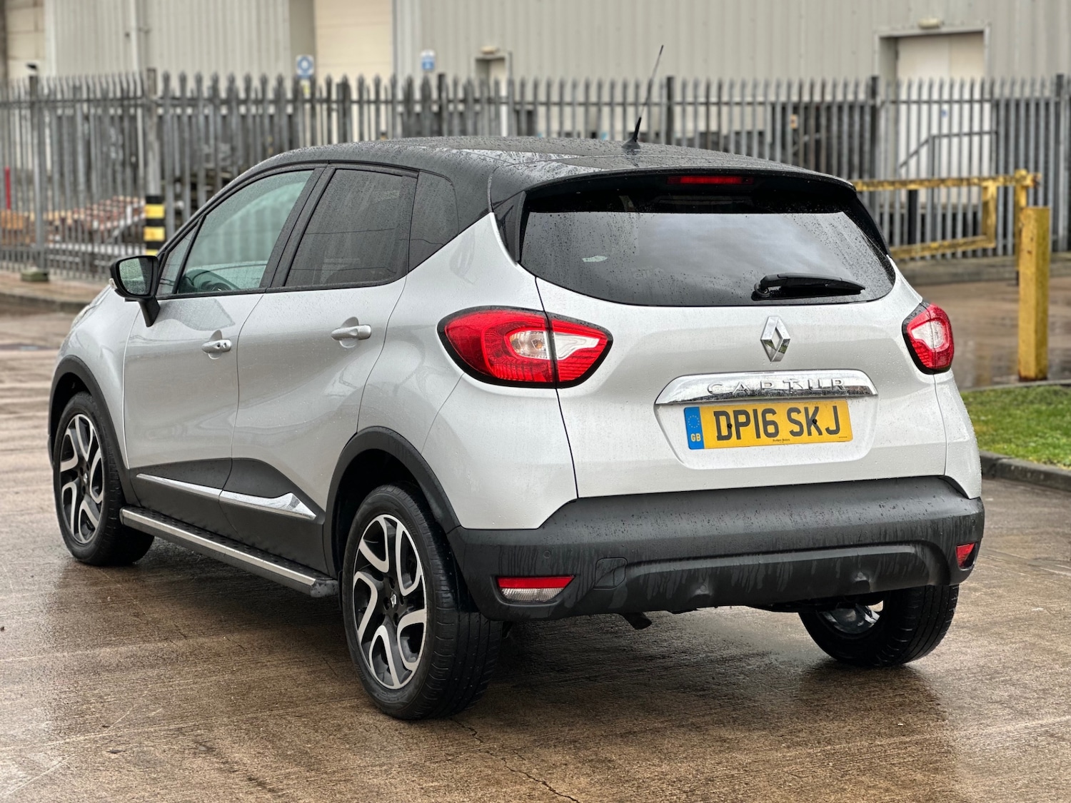 Used Renault Captur 2016 for sale - 77482215: Photo 5