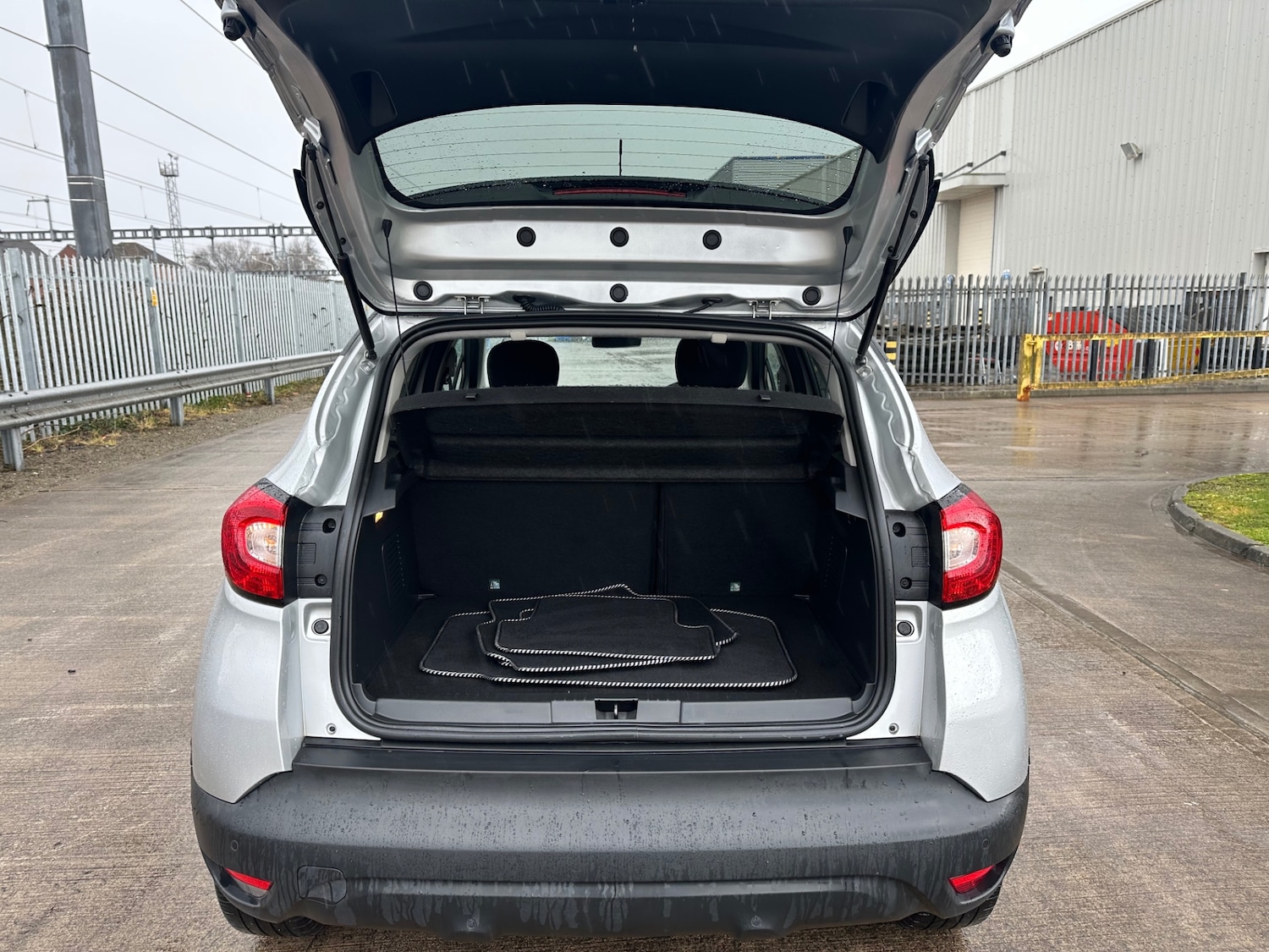 Used Renault Captur 2016 for sale - 77482215: Photo 9