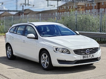 Used Volvo V60 2015 for sale - 78808135: Photo