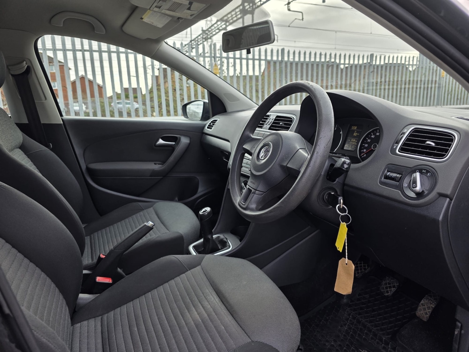 Used Volkswagen Polo 2011 for sale - 77792997: Photo 18