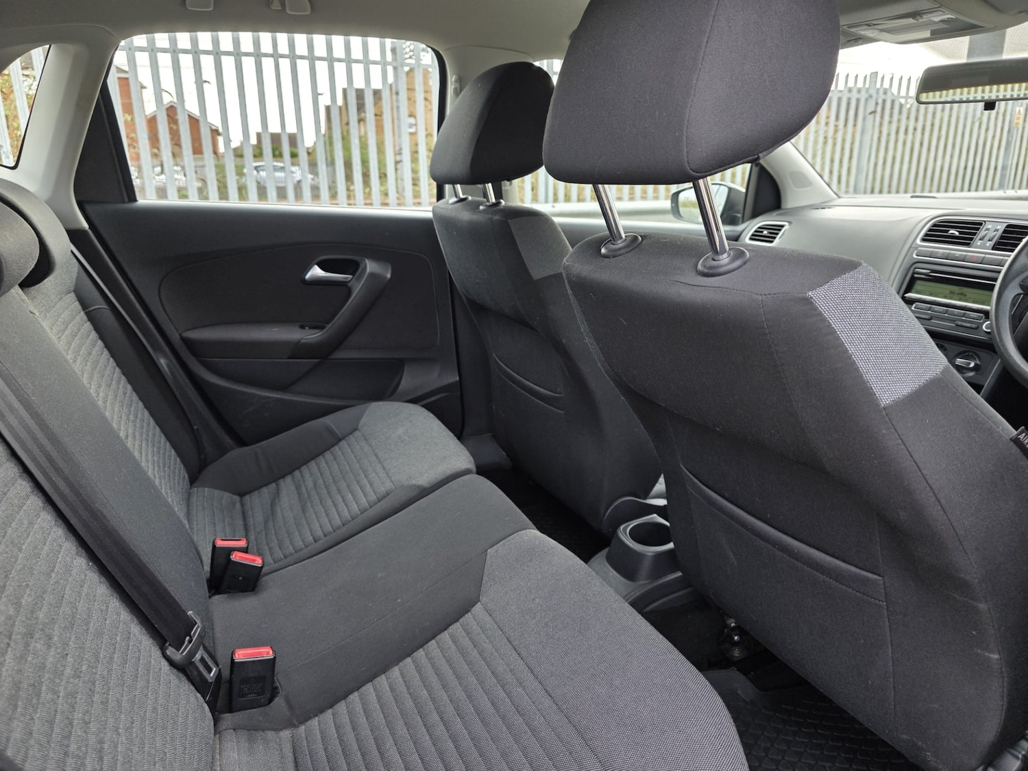 Used Volkswagen Polo 2011 for sale - 77792997: Photo 20