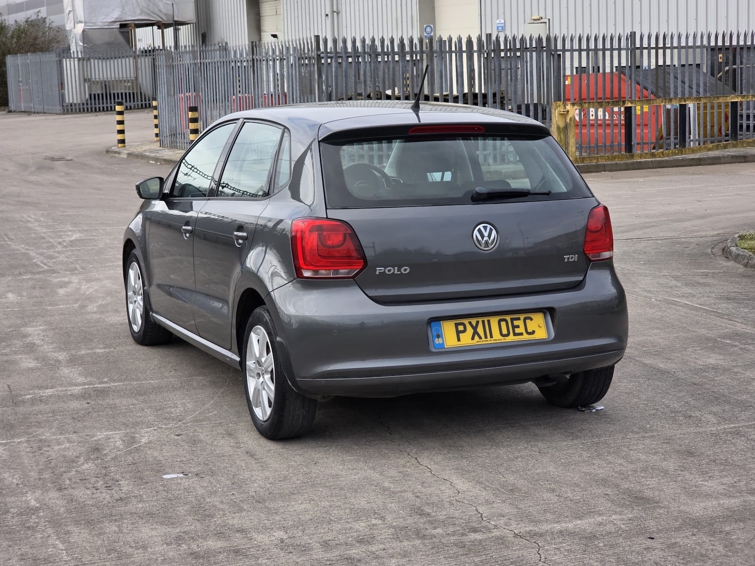 Used Volkswagen Polo 2011 for sale - 77792997: Photo 7