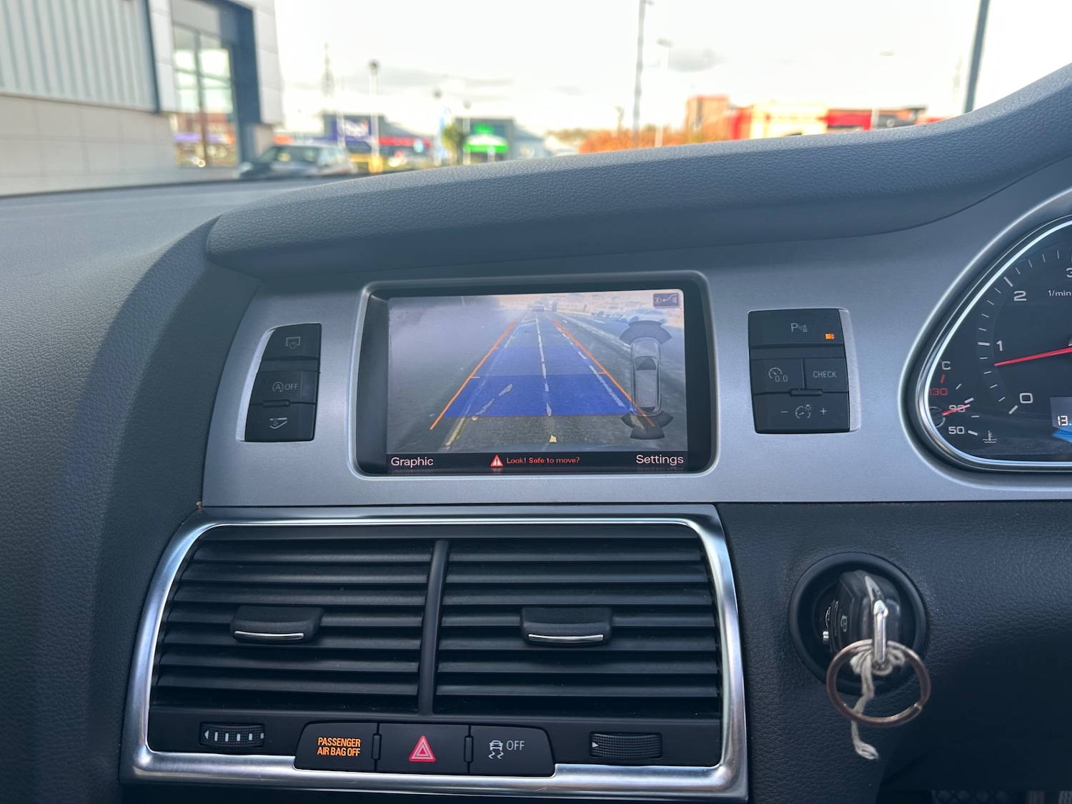 Used Audi Q7 2013 for sale - 76585614: Photo 17