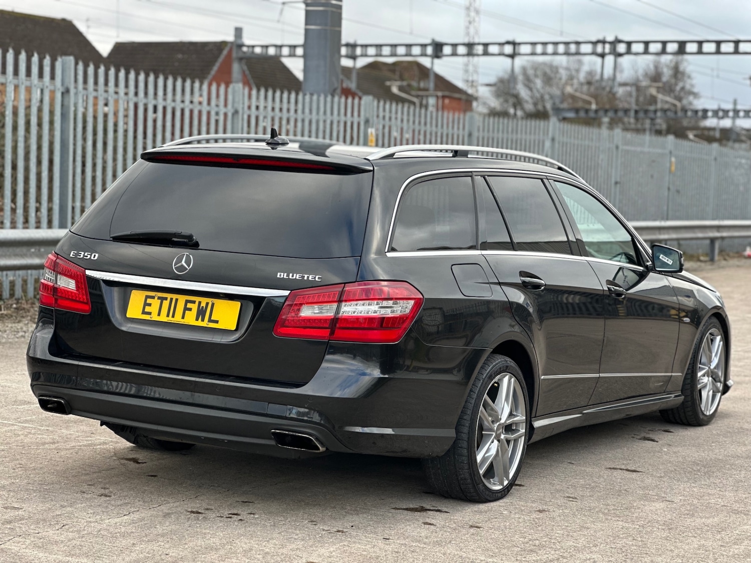 Used Mercedes-Benz E Class 2011 for sale - 77632597: Photo 6