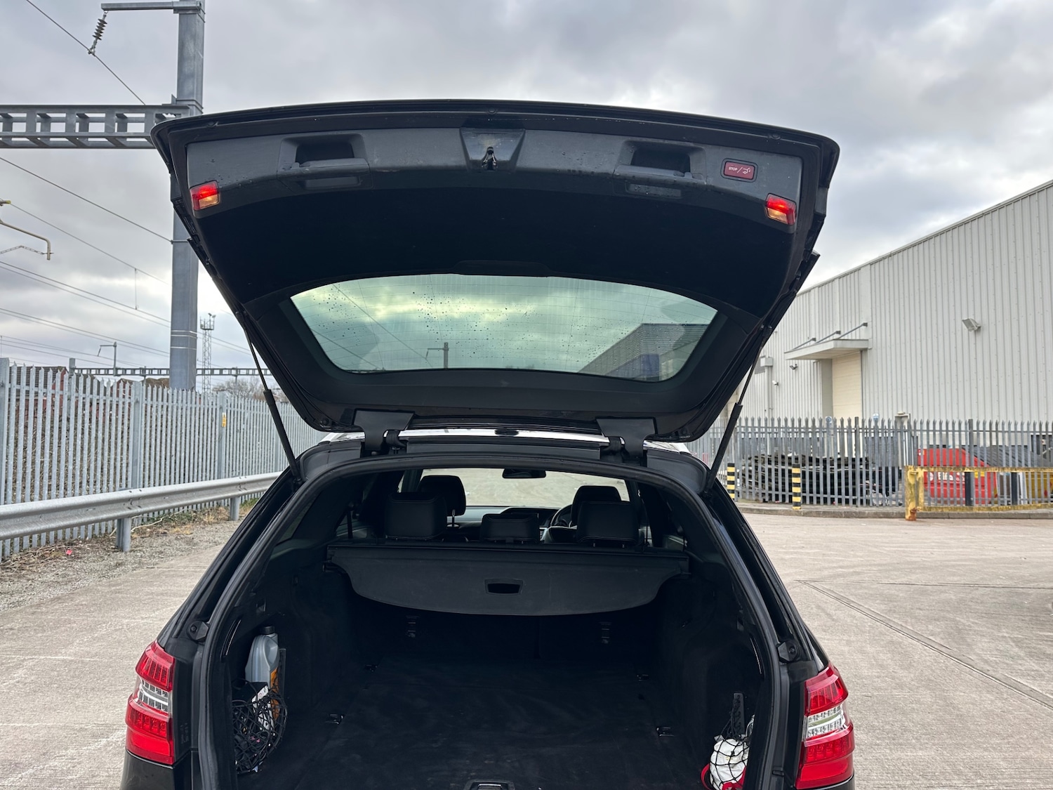 Used Mercedes-Benz E Class 2011 for sale - 77632597: Photo 7