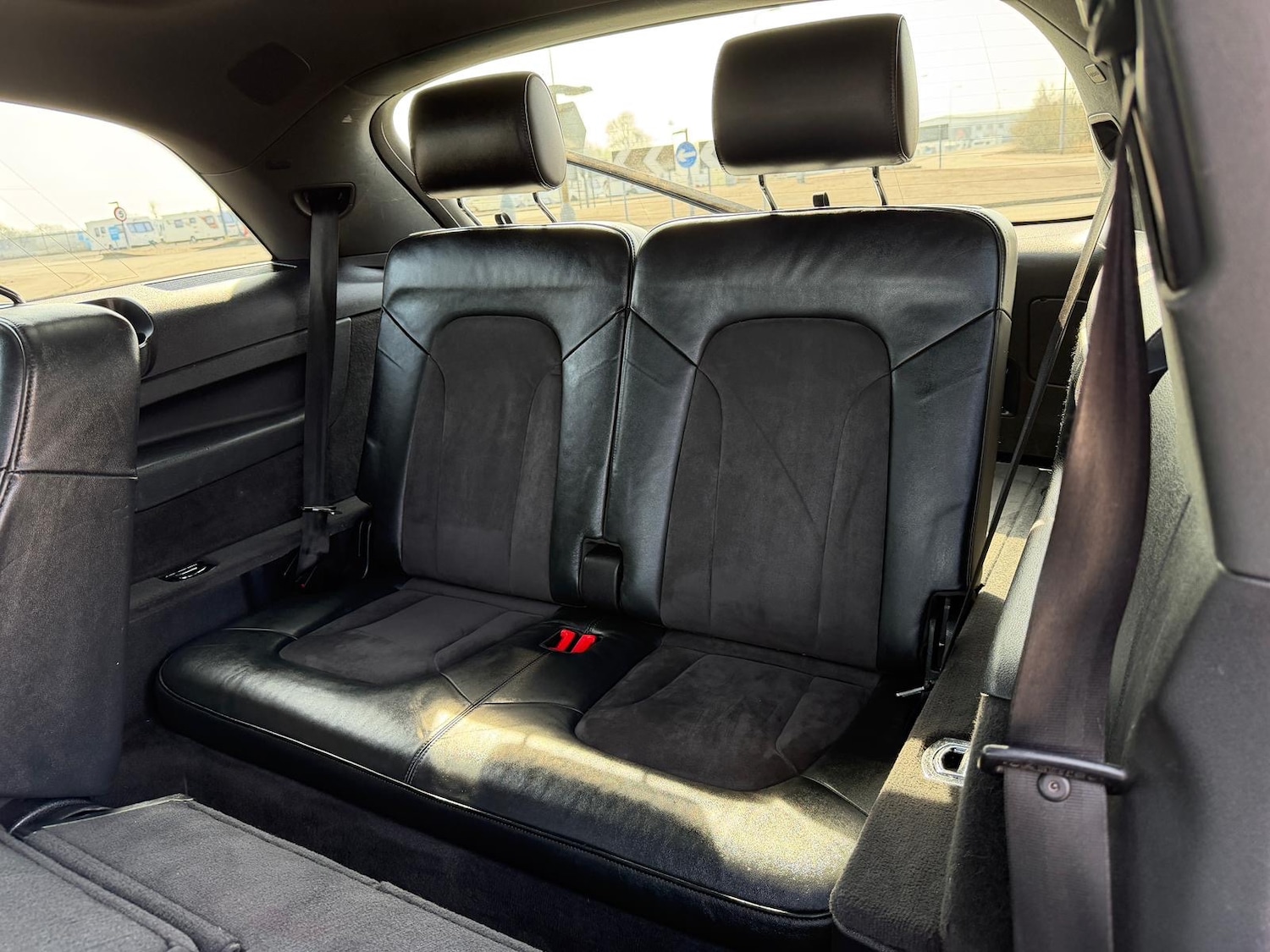 Used Audi Q7 2010 for sale - 77979669: Photo 9