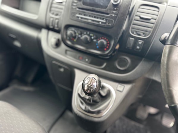 Used Vauxhall Vivaro 2018 for sale - 75271824: Photo 13