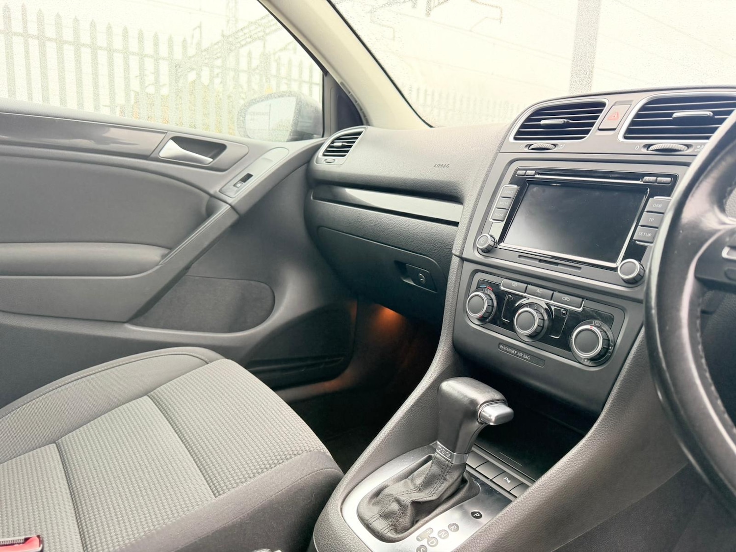 Used Volkswagen Golf 2010 for sale - 76785310: Photo 10