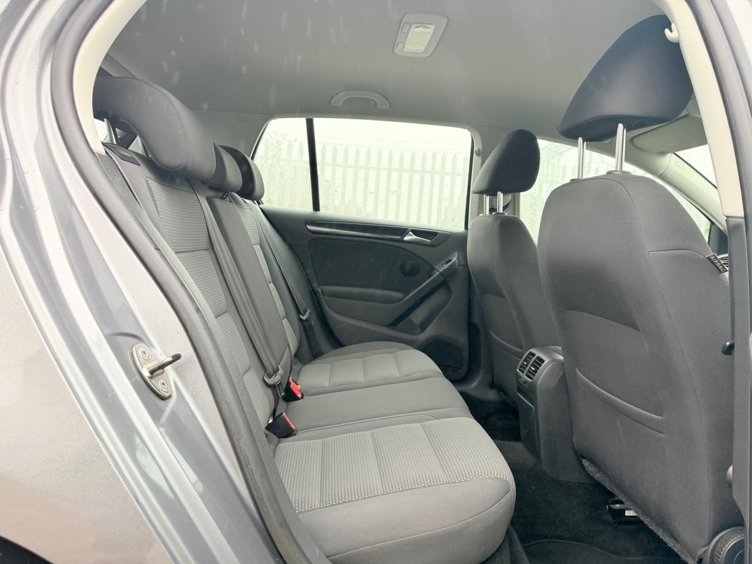 Used Volkswagen Golf 2010 for sale - 76785310: Photo 12