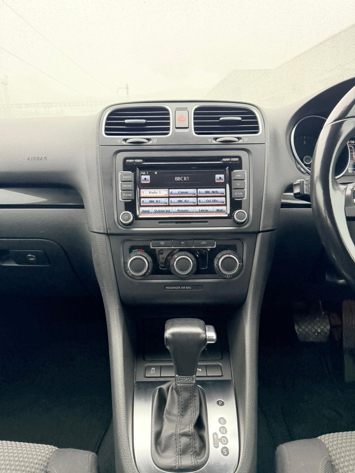 Used Volkswagen Golf 2010 for sale - 76785310: Photo 15