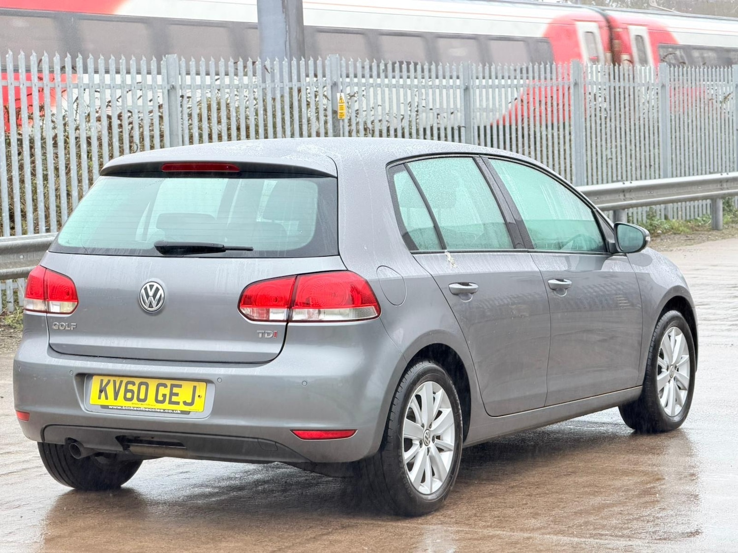 Used Volkswagen Golf 2010 for sale - 76785310: Photo 6