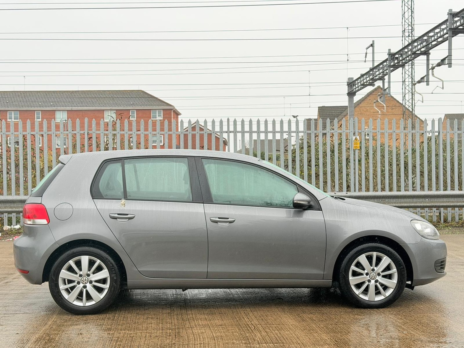 Used Volkswagen Golf 2010 for sale - 76785310: Photo 7
