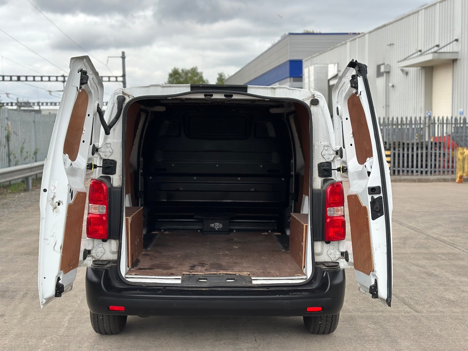 Used Vauxhall Vivaro 2019 for sale - 76379860: Photo 13