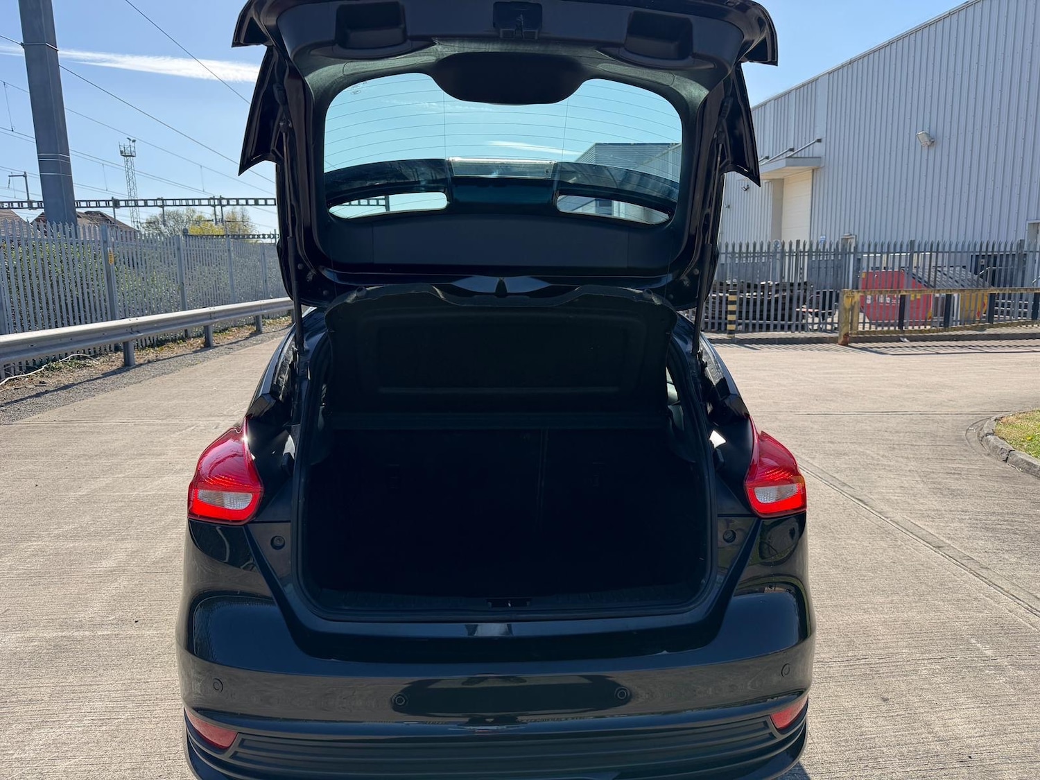 Used Ford Focus 2015 for sale - 78183475: Photo 8