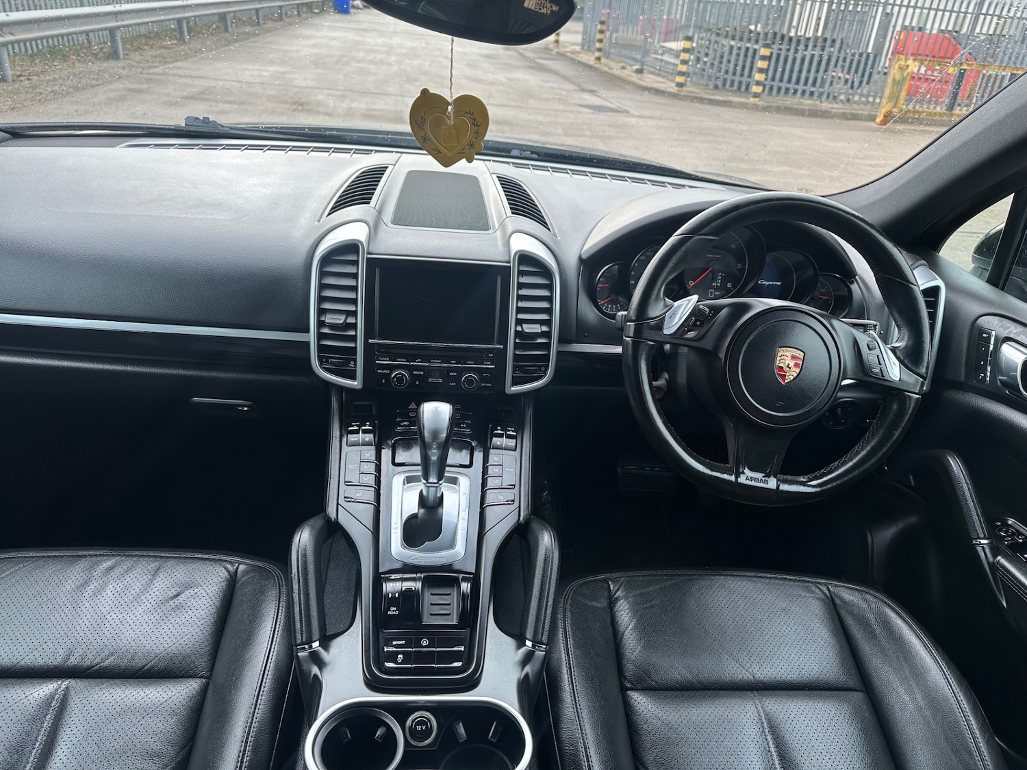 Used Porsche Cayenne 2013 for sale - 77781817: Photo 17