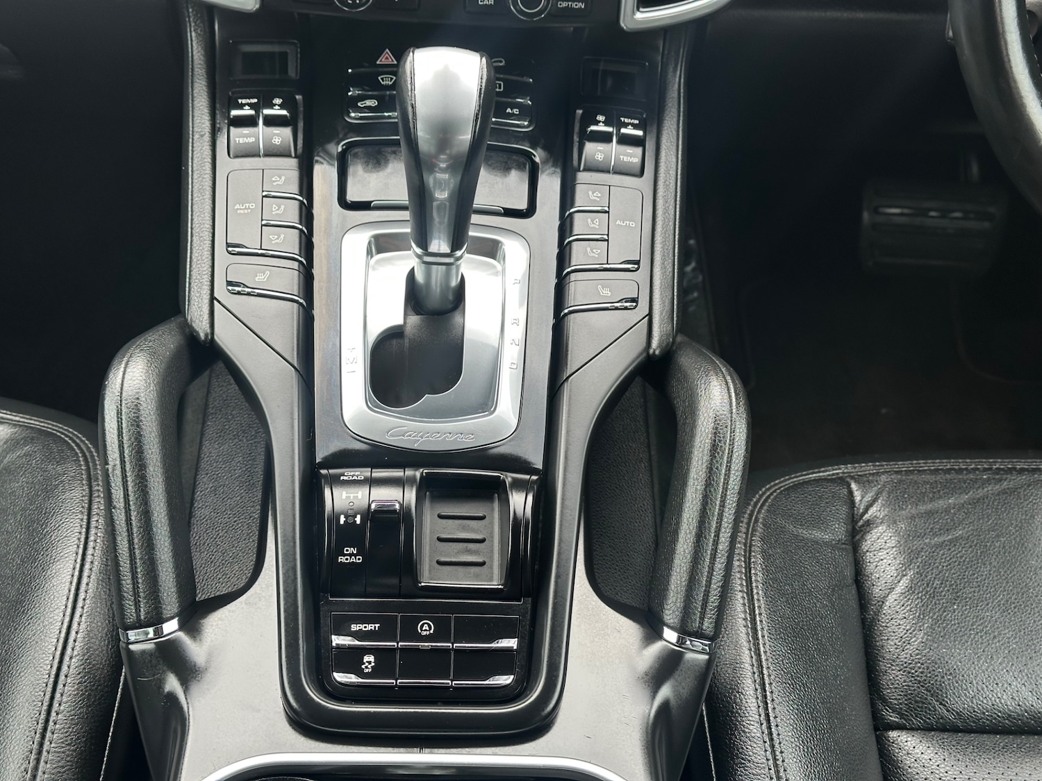 Used Porsche Cayenne 2013 for sale - 77781817: Photo 18