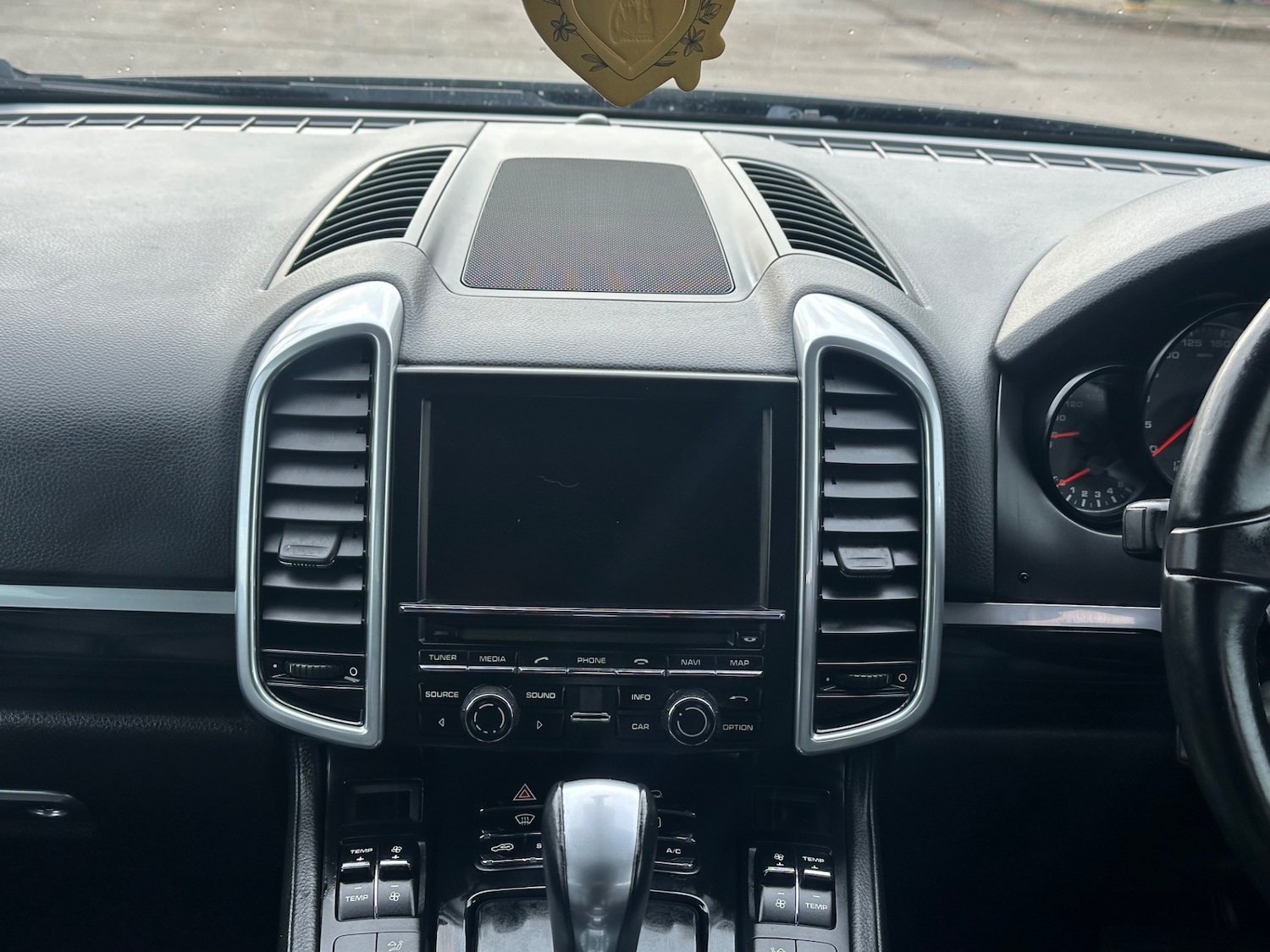 Used Porsche Cayenne 2013 for sale - 77781817: Photo 19