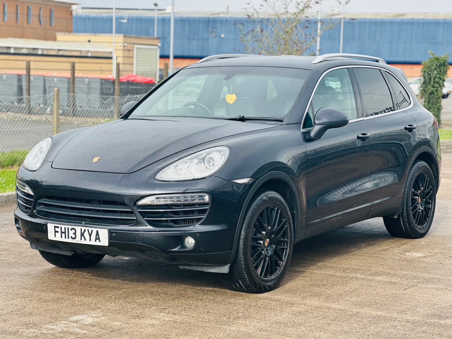 Used Porsche Cayenne 2013 for sale - 77781817: Photo 3