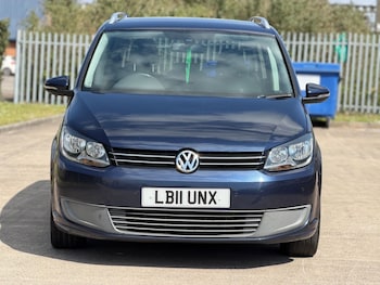 Used Volkswagen Touran 2011 for sale - 78329603: Photo