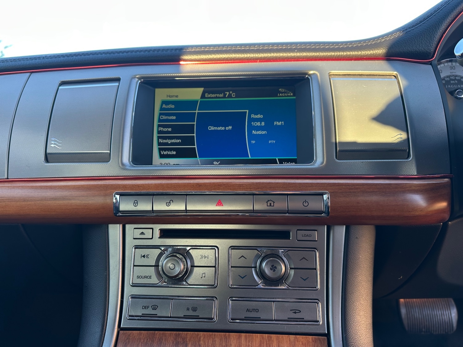 Used Jaguar XF 2009 for sale - 76673046: Photo 14