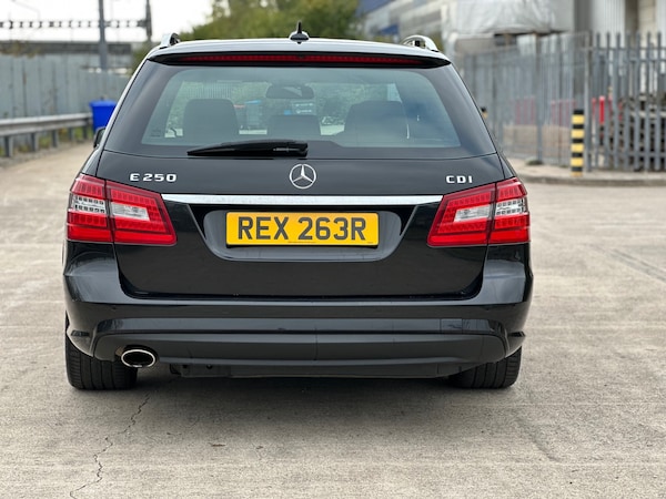 Used Mercedes-Benz E-Class 2012 for sale - 76224250: Photo 10