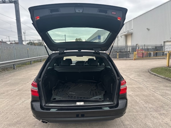 Used Mercedes-Benz E-Class 2012 for sale - 76224250: Photo 11