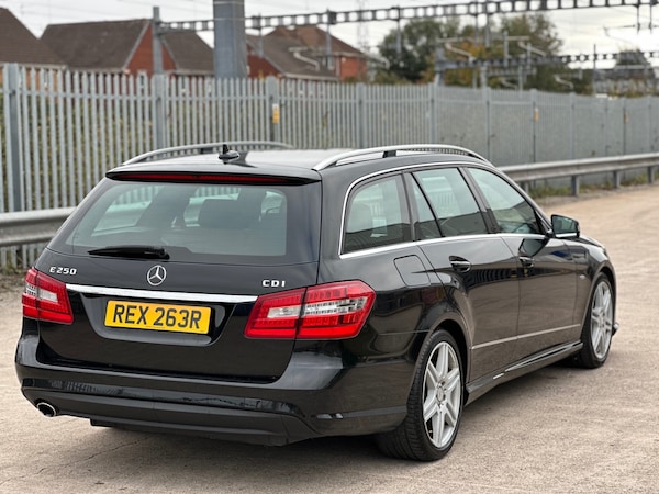 Used Mercedes-Benz E-Class 2012 for sale - 76224250: Photo 8