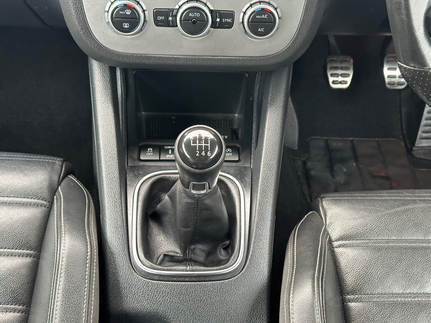 Used Volkswagen Scirocco 2013 for sale - 77678756: Photo 11