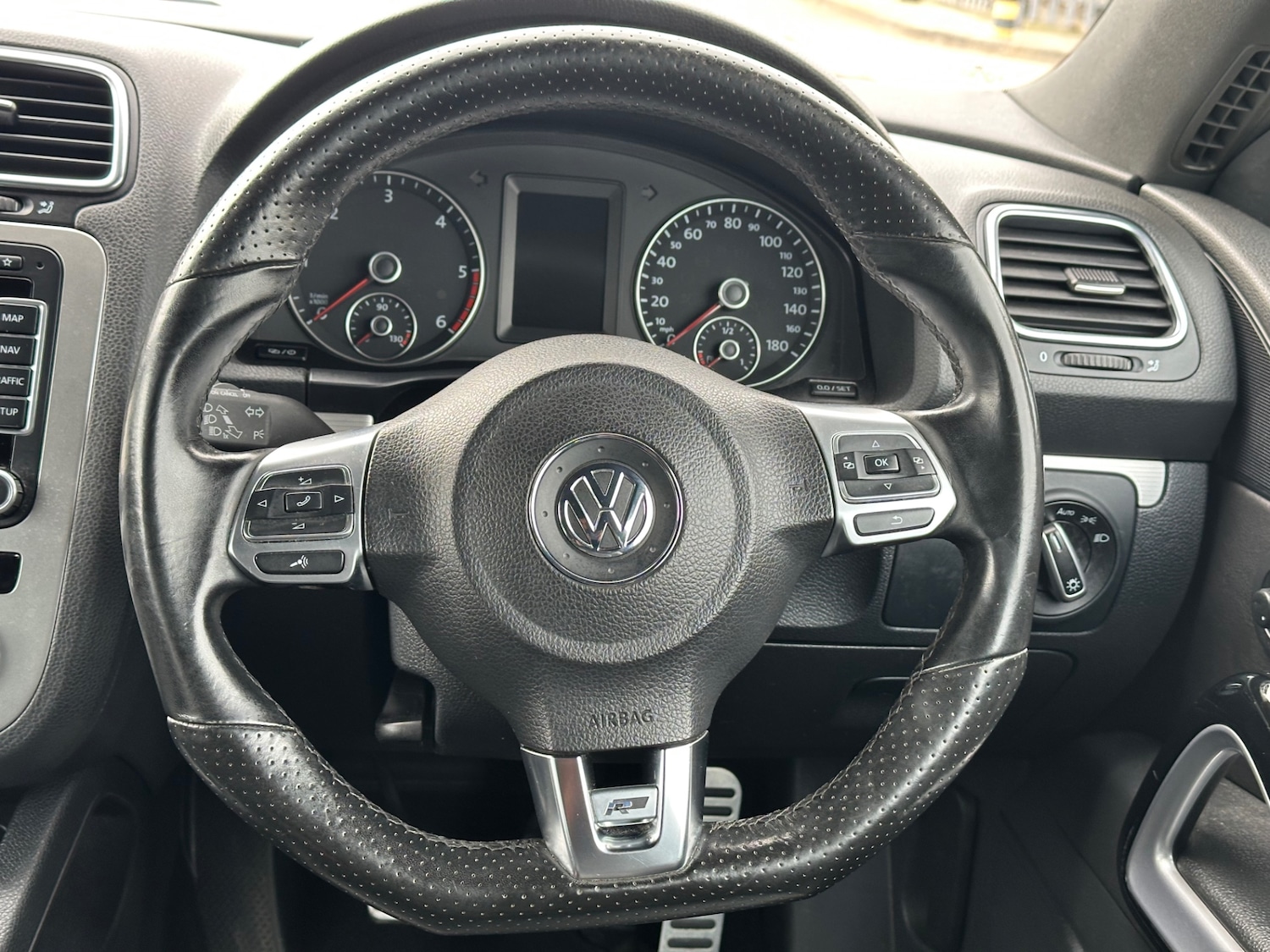 Used Volkswagen Scirocco 2013 for sale - 77678756: Photo 12