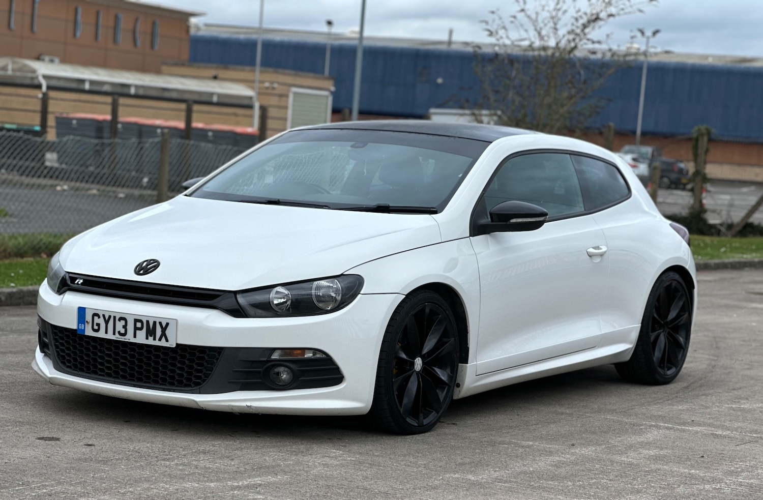 Used Volkswagen Scirocco 2013 for sale - 77678756: Photo 3