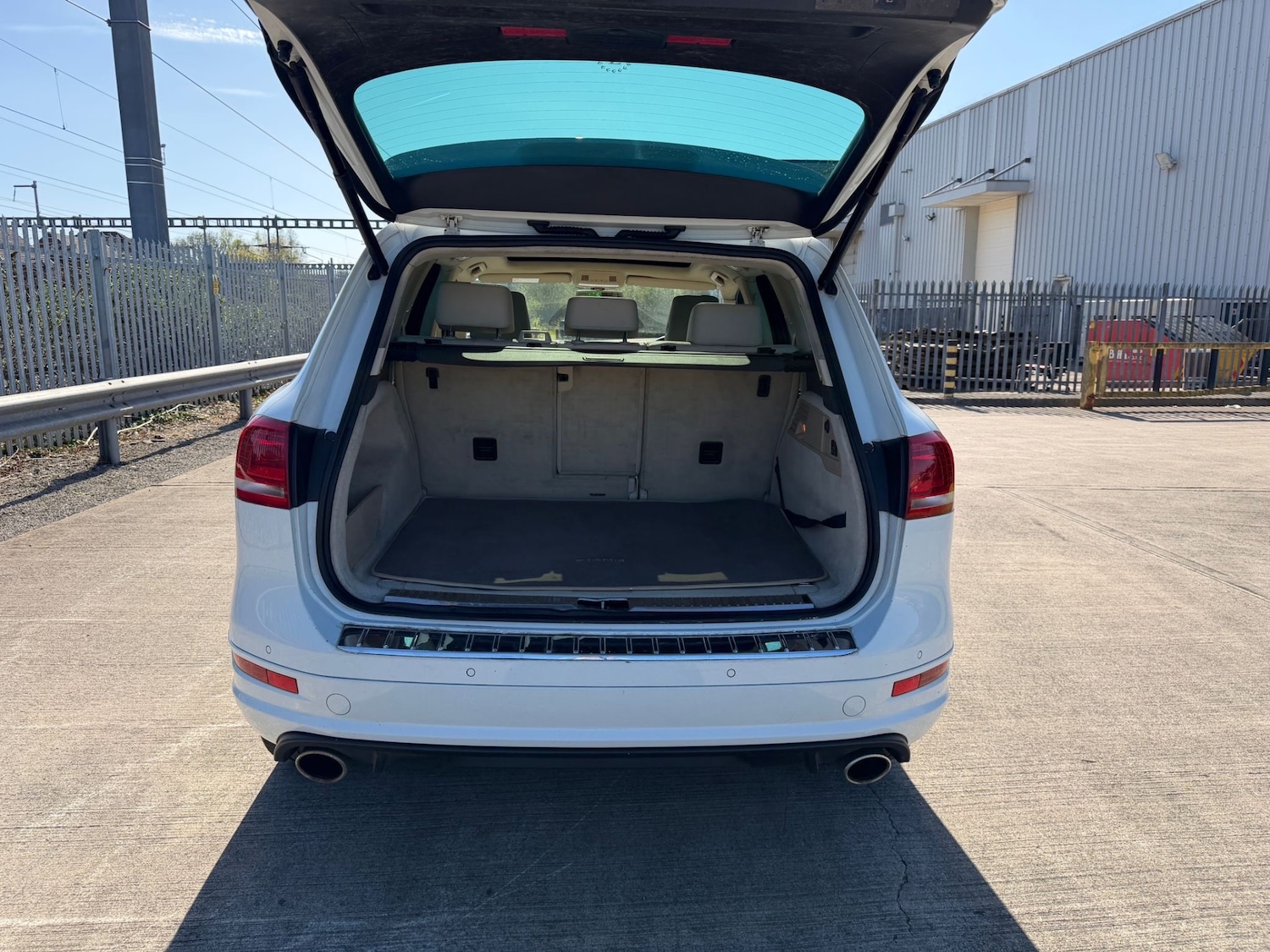 Used Volkswagen Touareg 2014 for sale - 78183469: Photo 8