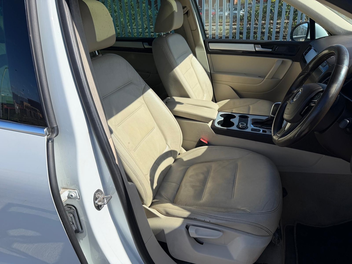 Used Volkswagen Touareg 2014 for sale - 78183469: Photo 9