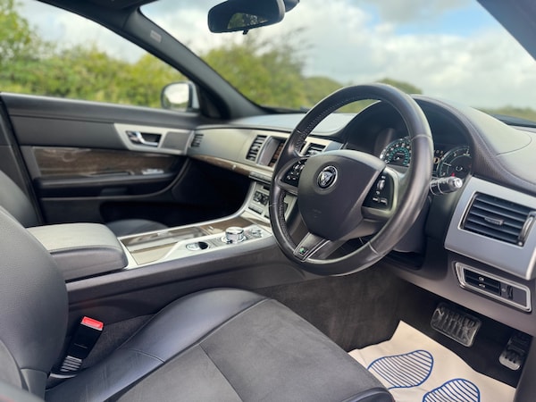 Used Jaguar XF 2014 for sale - 75976249: Photo 16