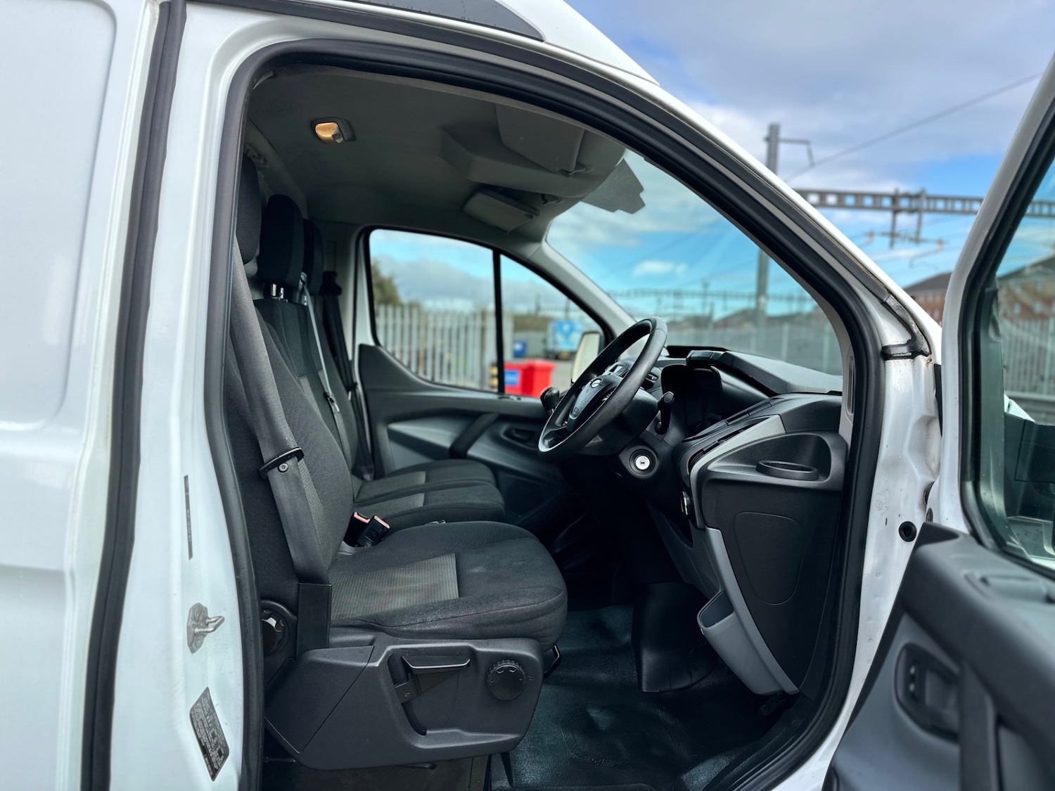 Used Ford Transit Custom 2015 for sale - 77438740: Photo 11