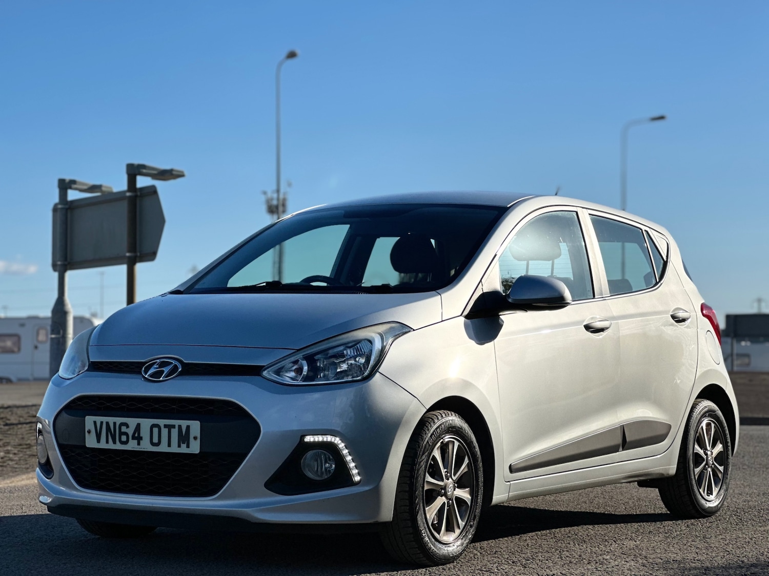 Used Hyundai i10 2014 for sale - 76113294: Photo 3