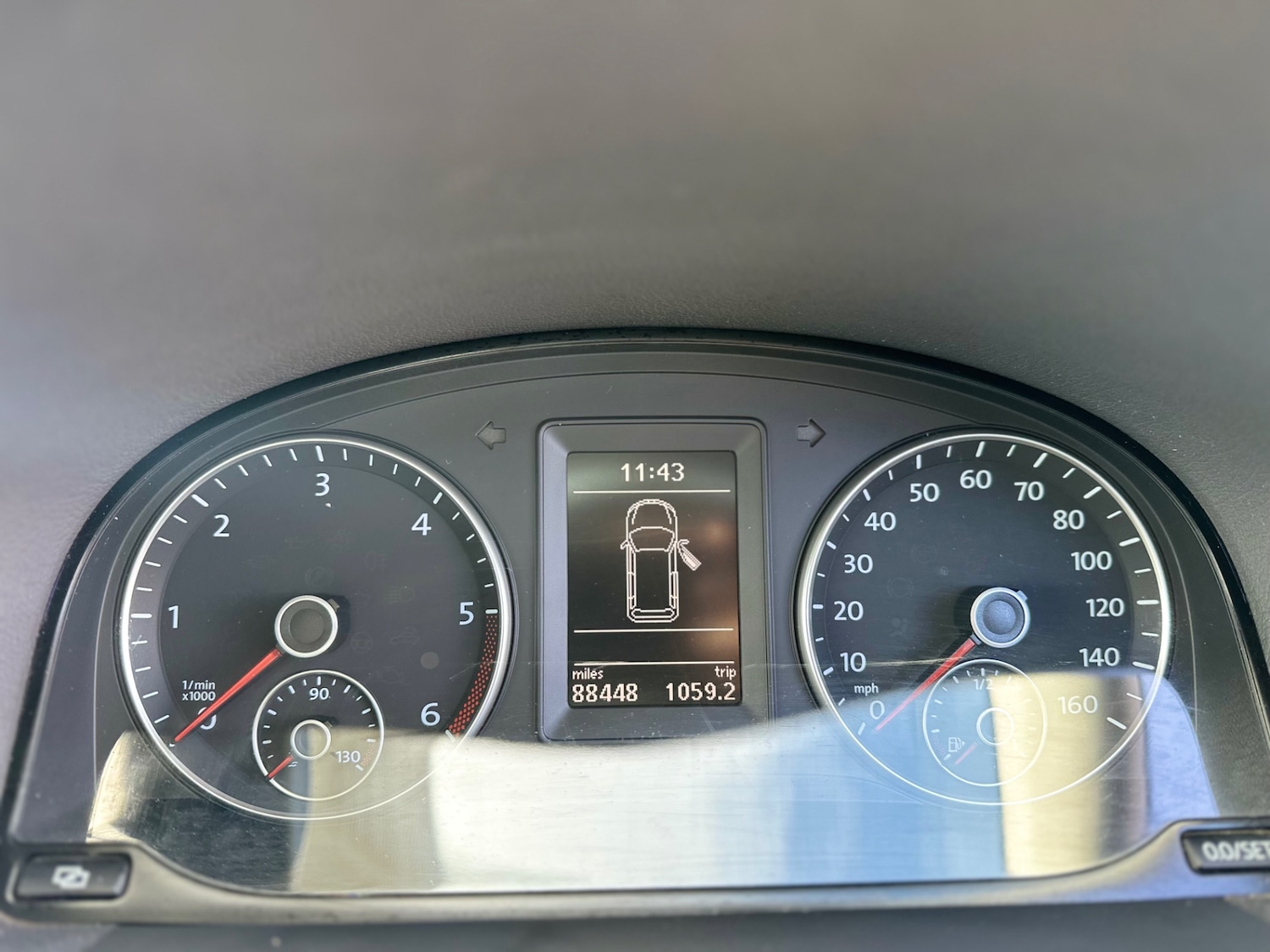 Used Volkswagen Touran 2011 for sale - 77712826: Photo 14