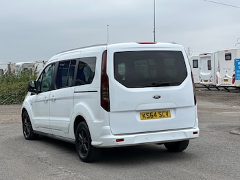 Used Ford Tourneo Connect 2015 for sale - 75569482: Photo