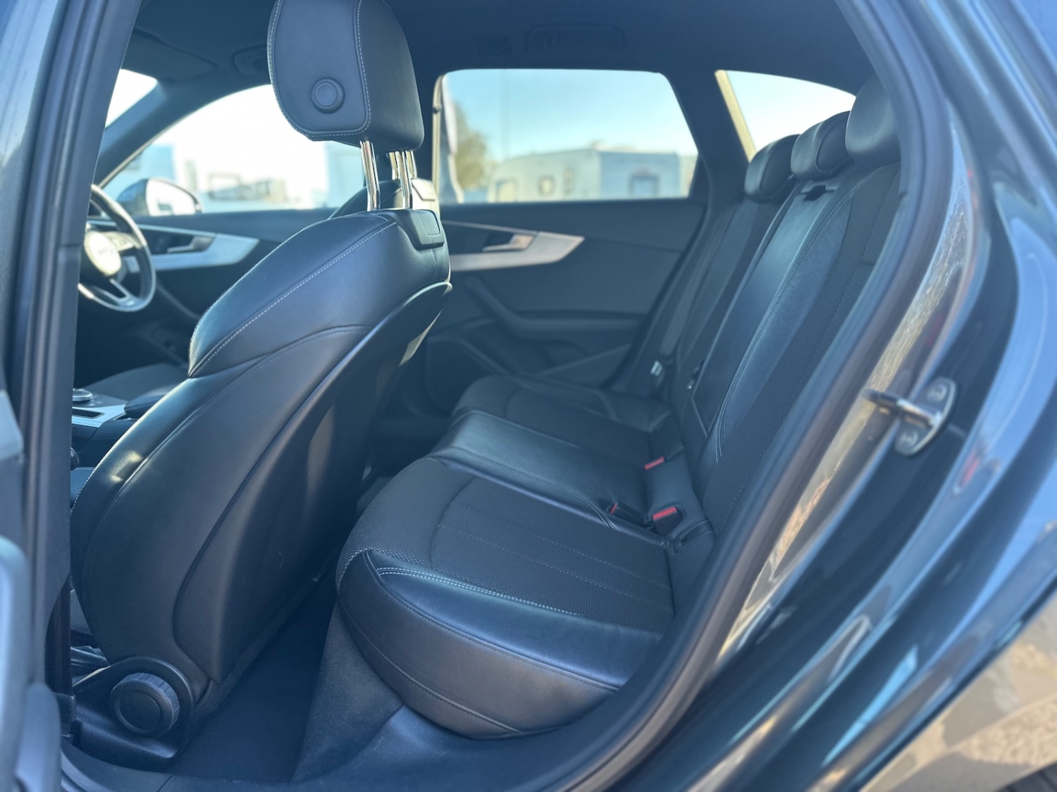 Used Audi A4 2016 for sale - 76673039: Photo 10