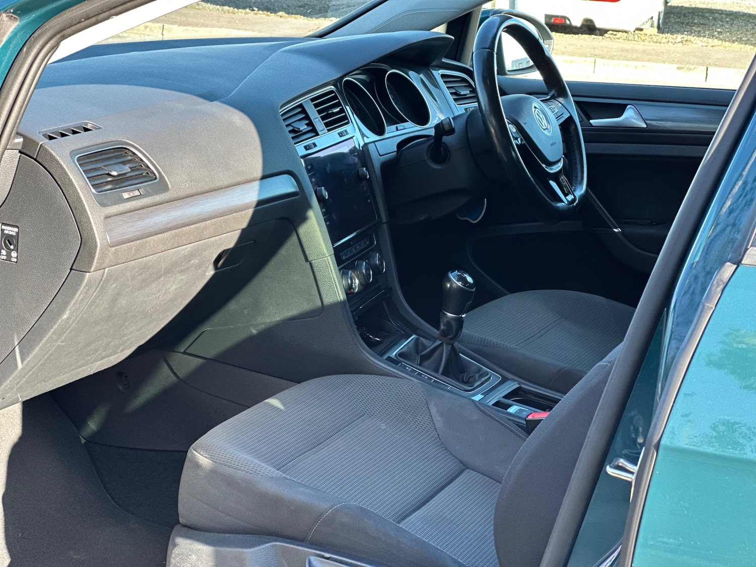 Used Volkswagen Golf 2017 for sale - 76113292: Photo 11